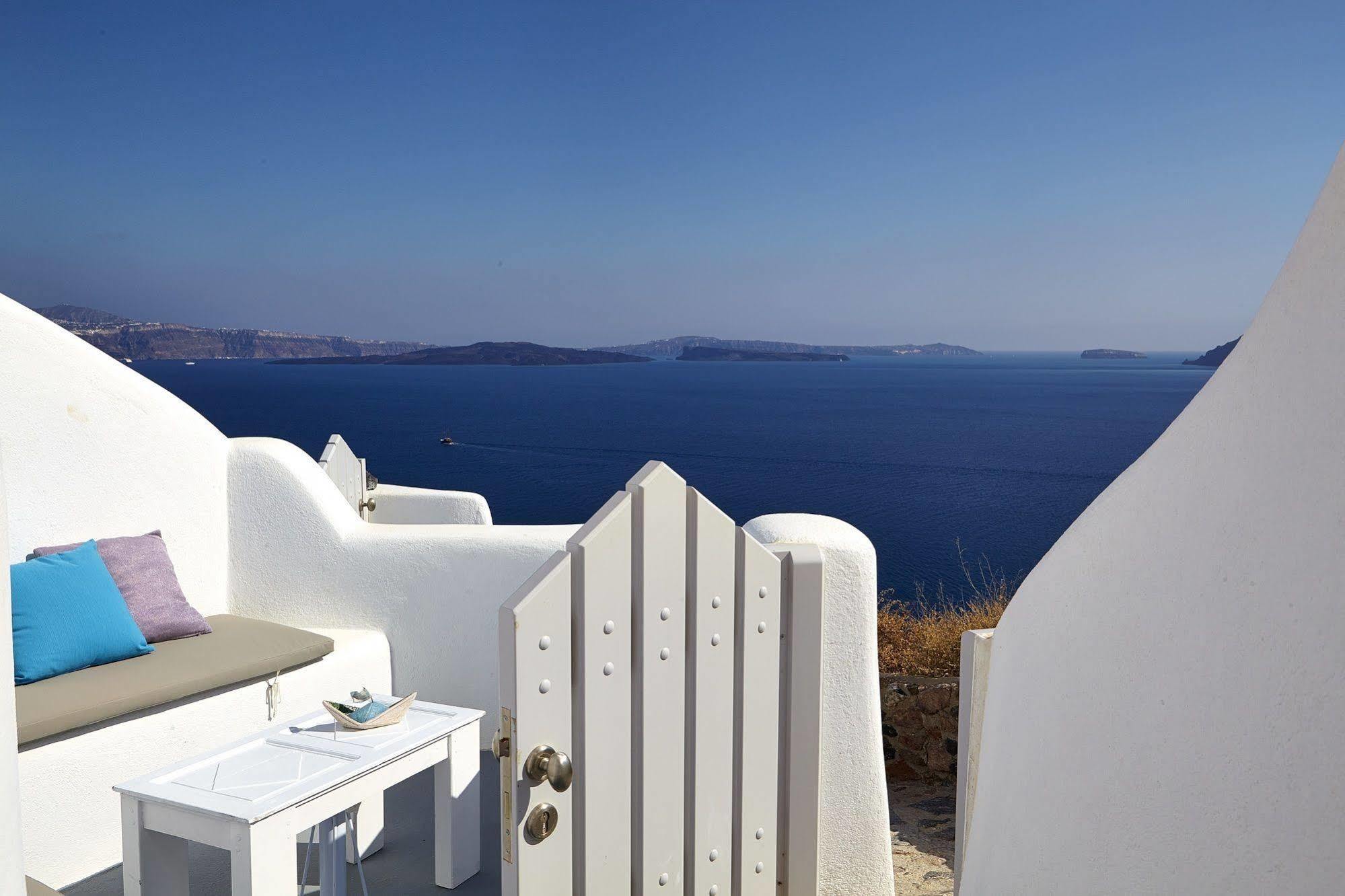 Liakada Oia Suites Kültér fotó