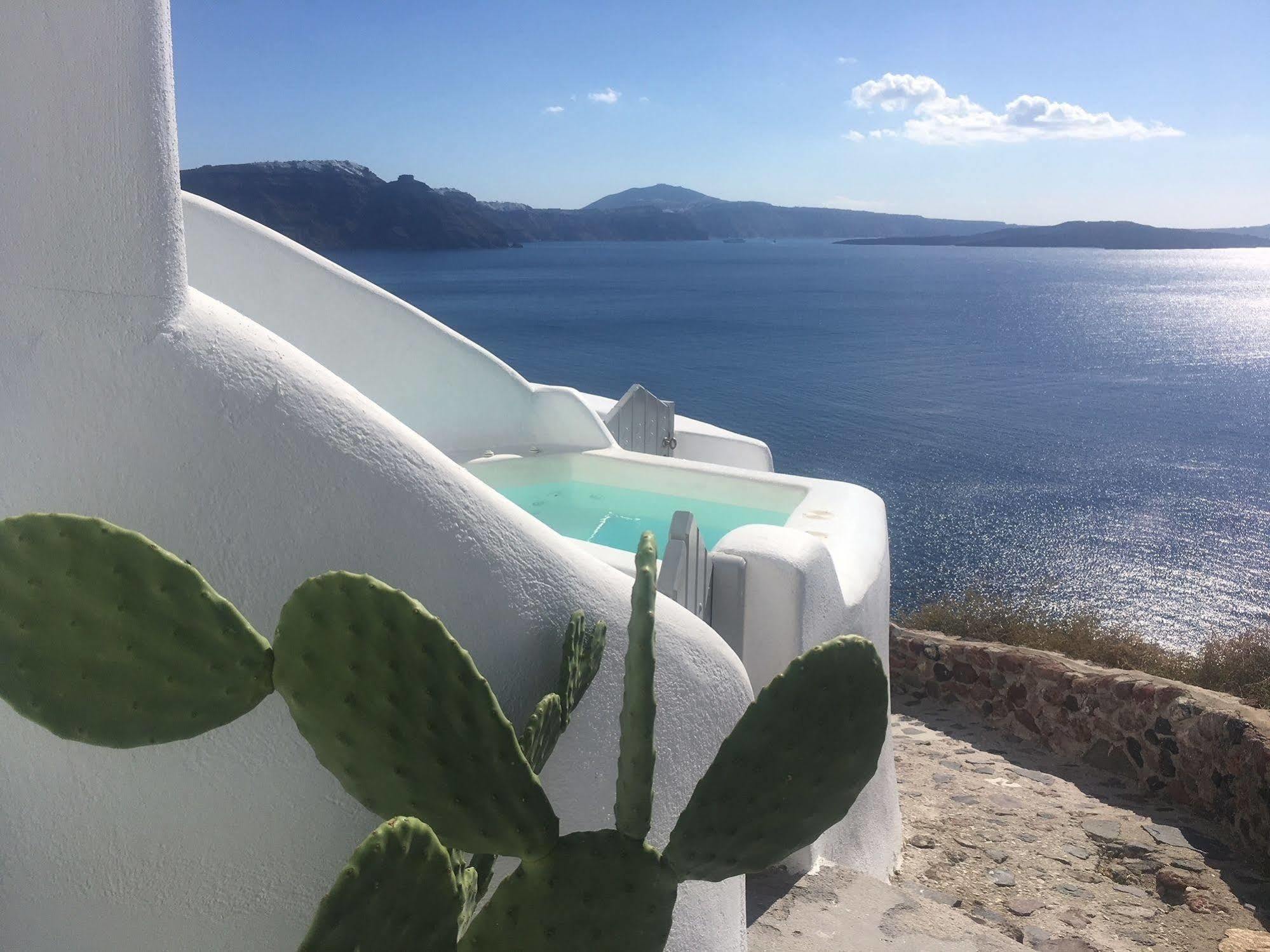 Liakada Oia Suites Kültér fotó